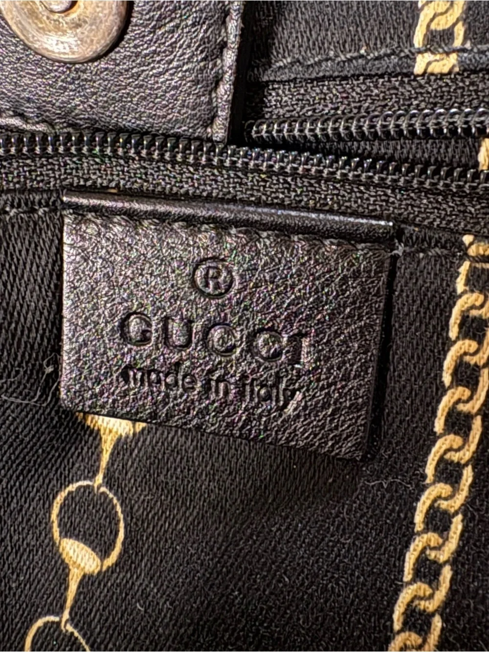 Gucci Black Patent Leather Shoulder Bag with Logo Tag